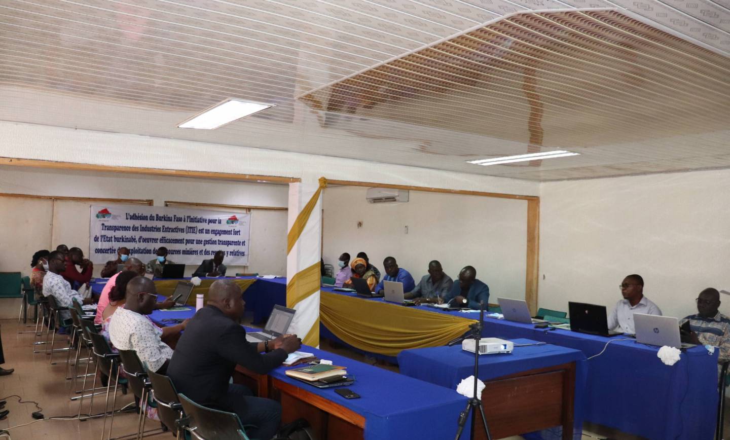 Conventions minières et mécanisme de gestion du secteur minier artisanal au Burkina Faso : les parties prenantes de l’ITIE-BF outillés